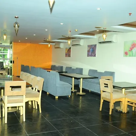 Blossoms Room Hotel Mdmr Group- Lakdikapul- Free Food Vouchers - Free Buffet Breakfast